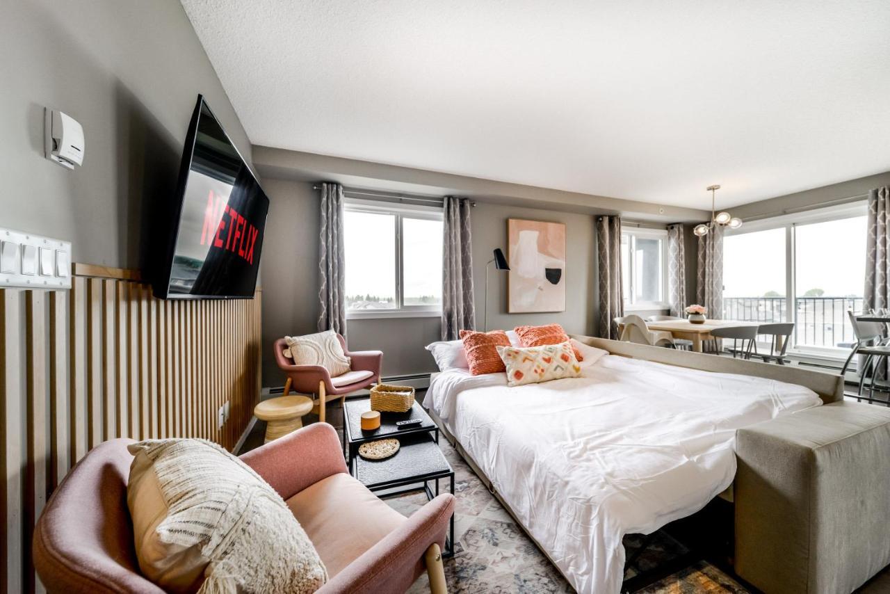 Peaceful Oasis Condo, Ac, Top Floor, Secure Ug Parking, Balcony, King Bed! Edmonton Kültér fotó